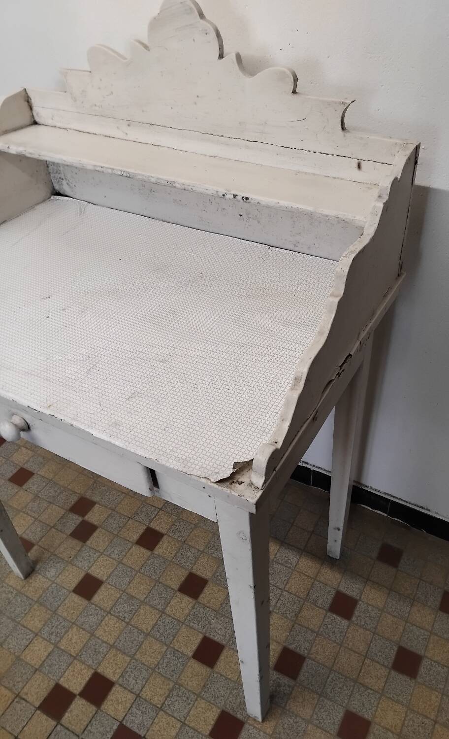 Ancienne coiffeuse en bois vintage