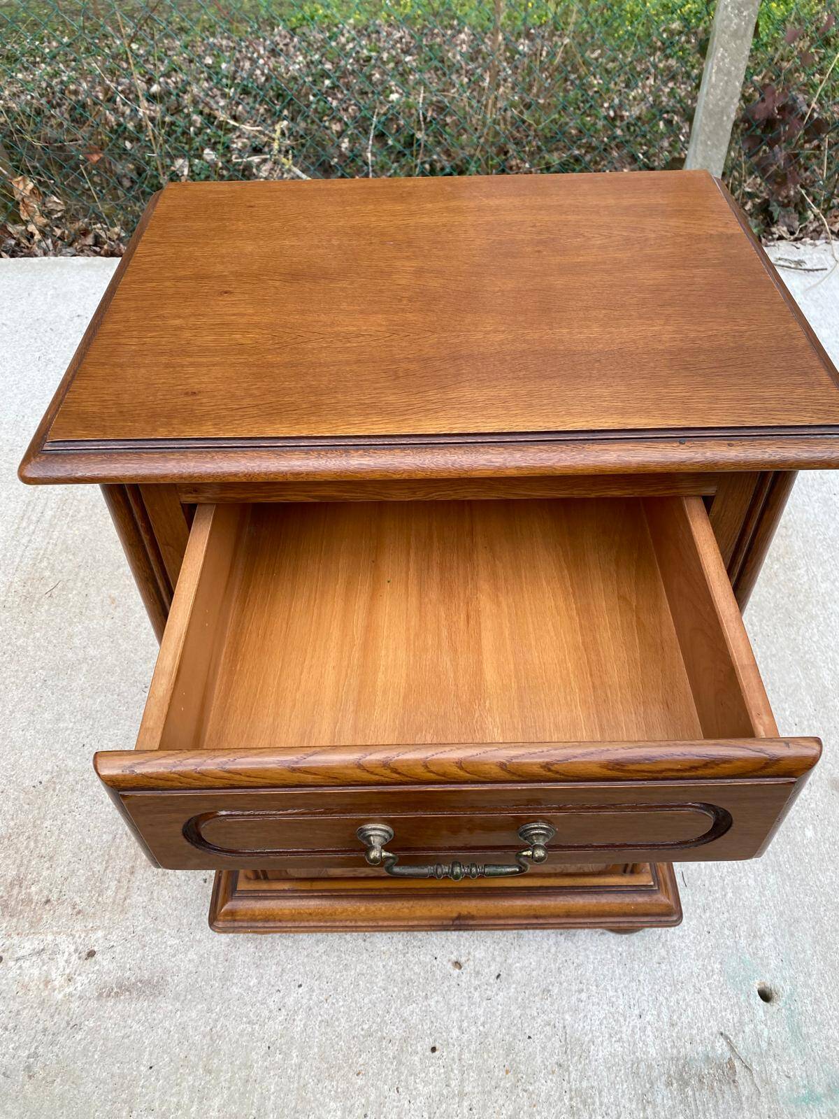 English chest of drawers in solid oak satin wood
