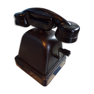 1930 metal crank telephone