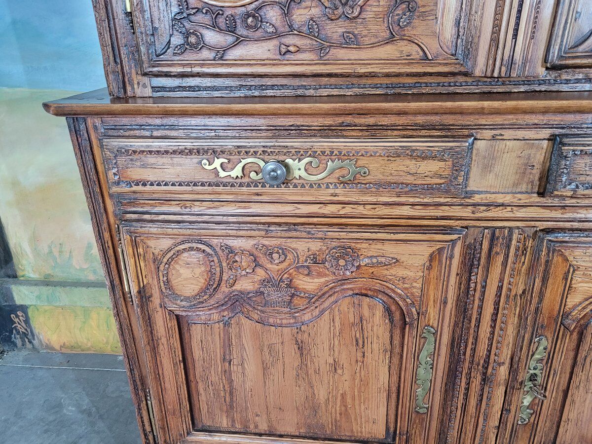 Buffet two mountain bodies in fir wood.