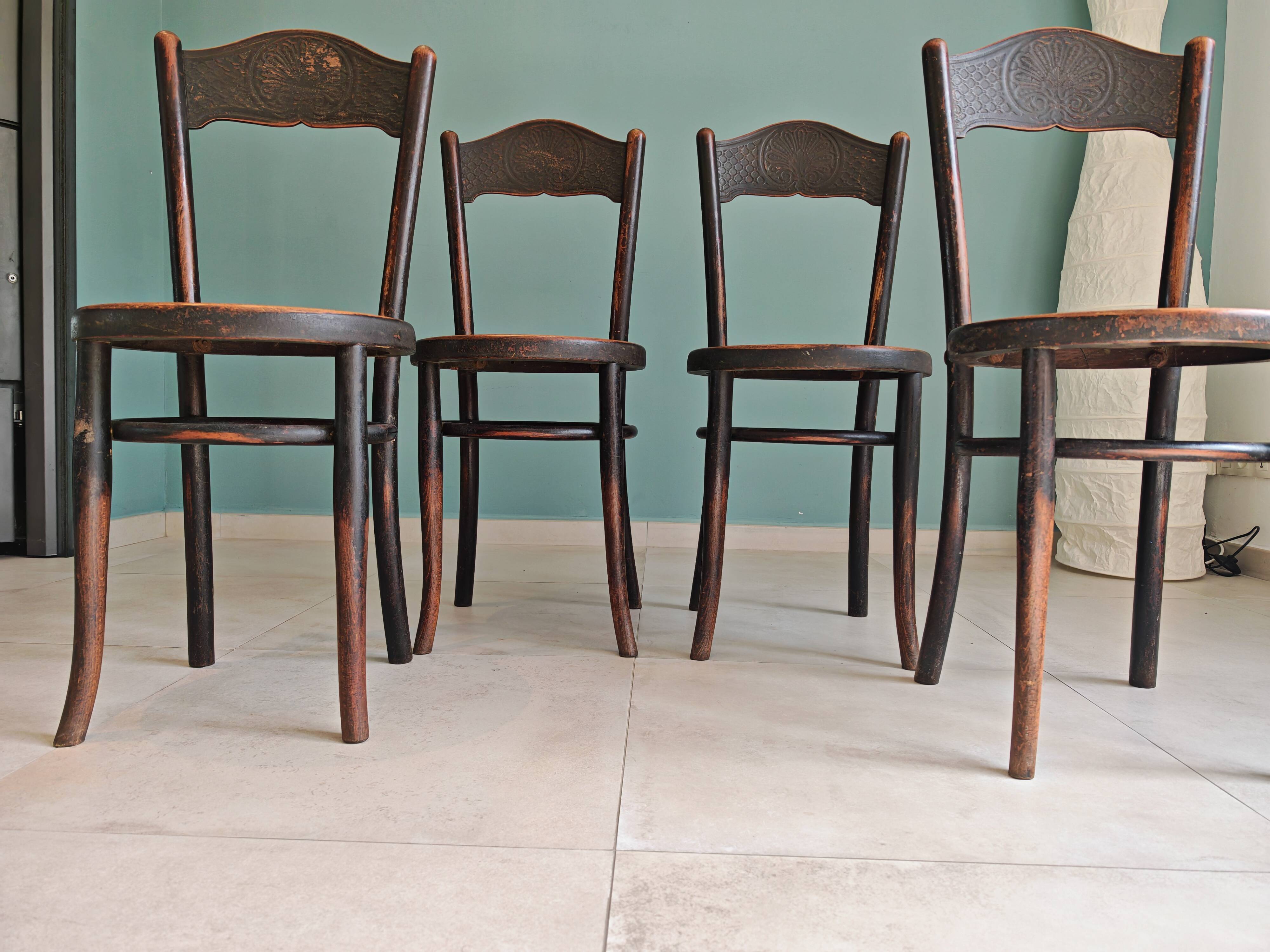 Rare set of 4 Jacob & Josef Kohn bistro chairs, bent wood, stamped 1900.