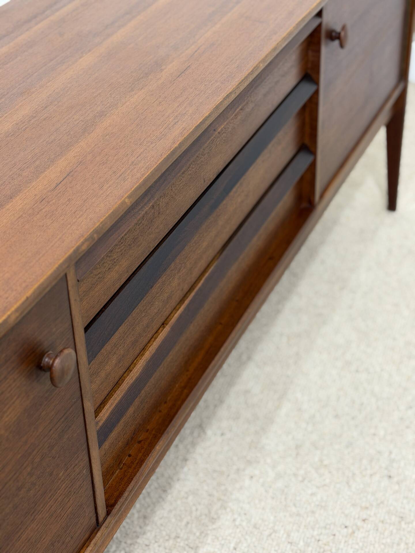 Enfilade Younger scandinave