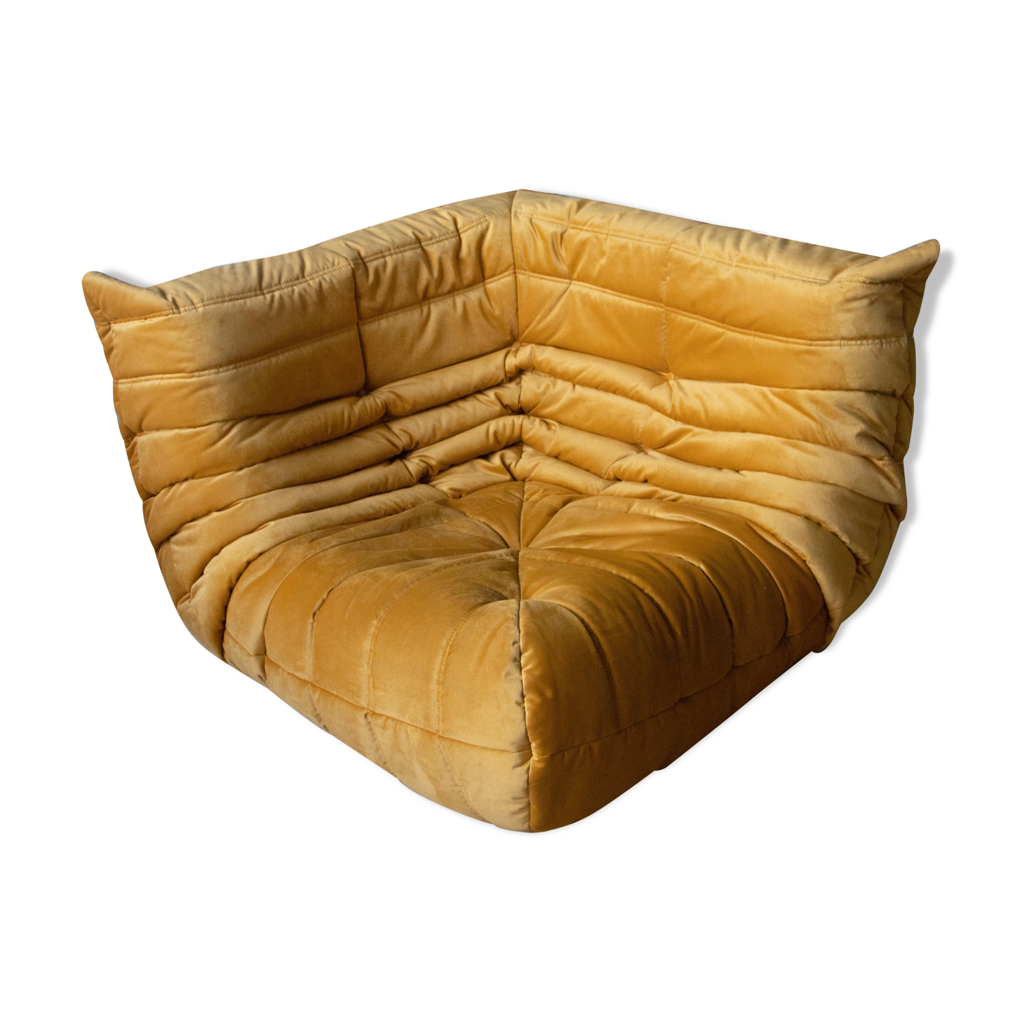 Togo corner armchair model designed by Michel Ducaroy 1973