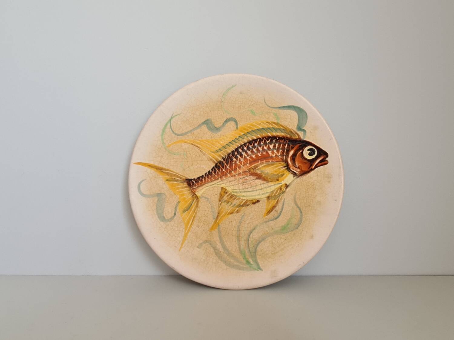 Decorative plate signed Vallauris handmade decor / fish / painting / 1950 / French riviera / Mid-Century / 20th century