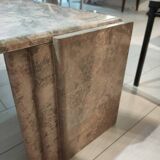 Table basse en marbre, forme goutte d'eau vieux rose