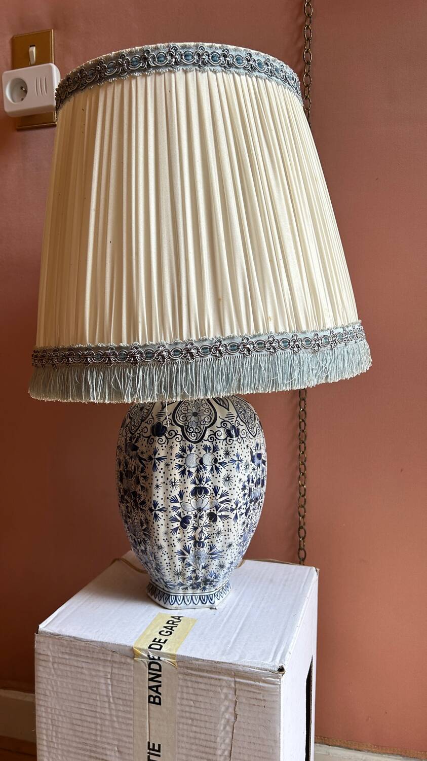 Antique porcelain lamp