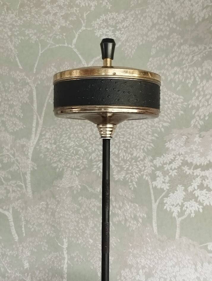 Vintage push-button ashtray from the 70s – Black and brass – With shelf