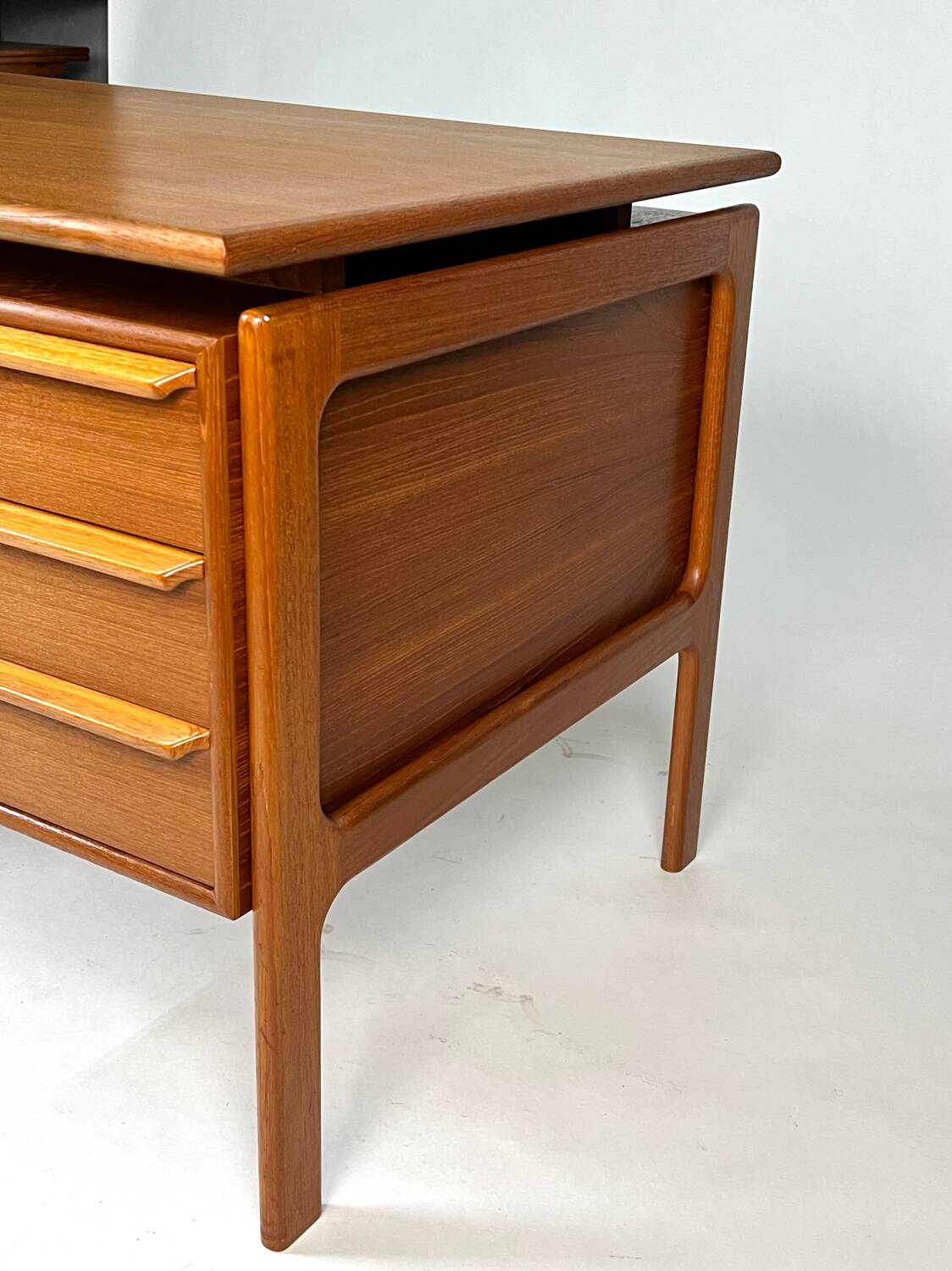 Danish Design Teak Desk by GV Møbler Vintage Mid-Century 60s 70s