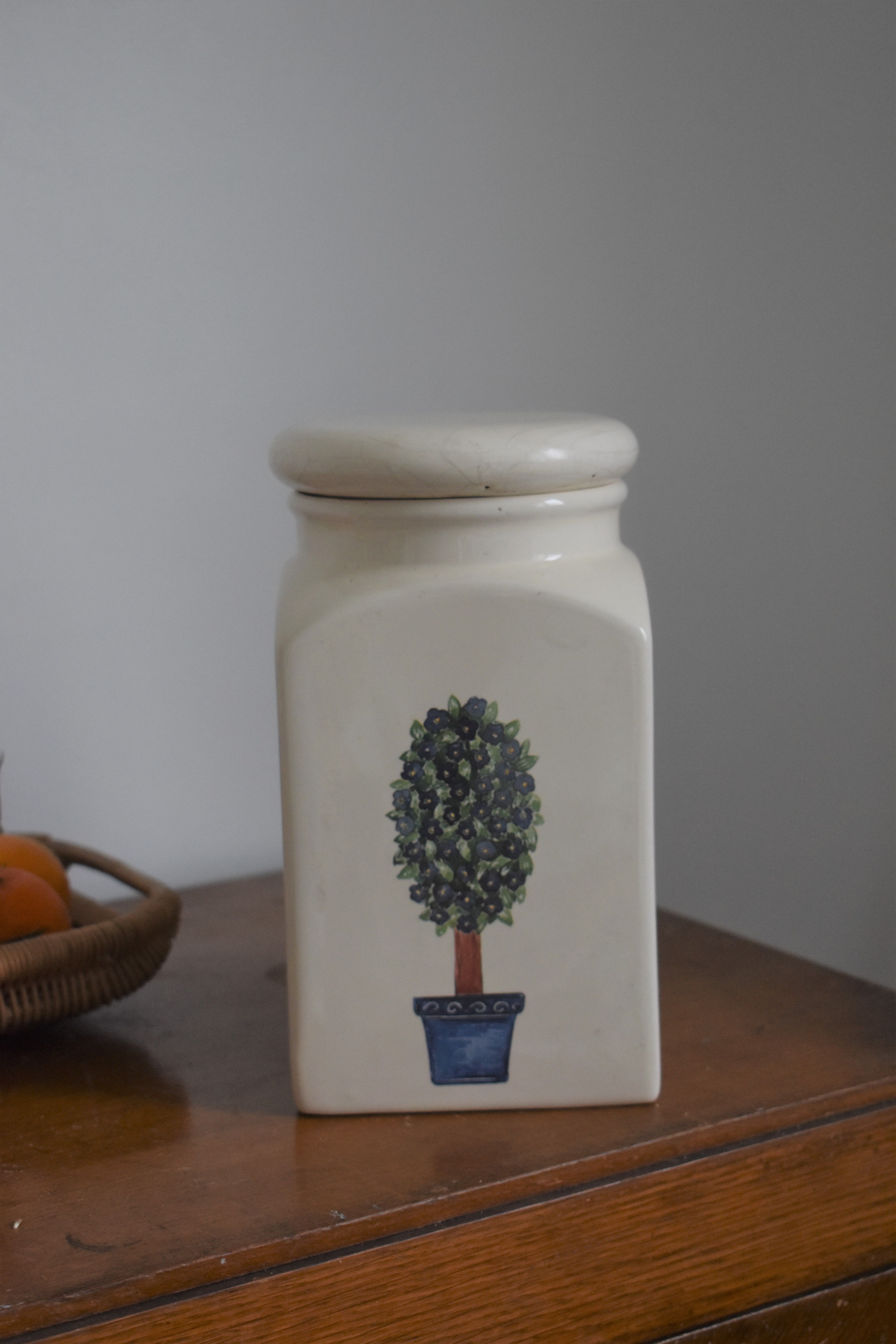 Portuguese ceramic pot