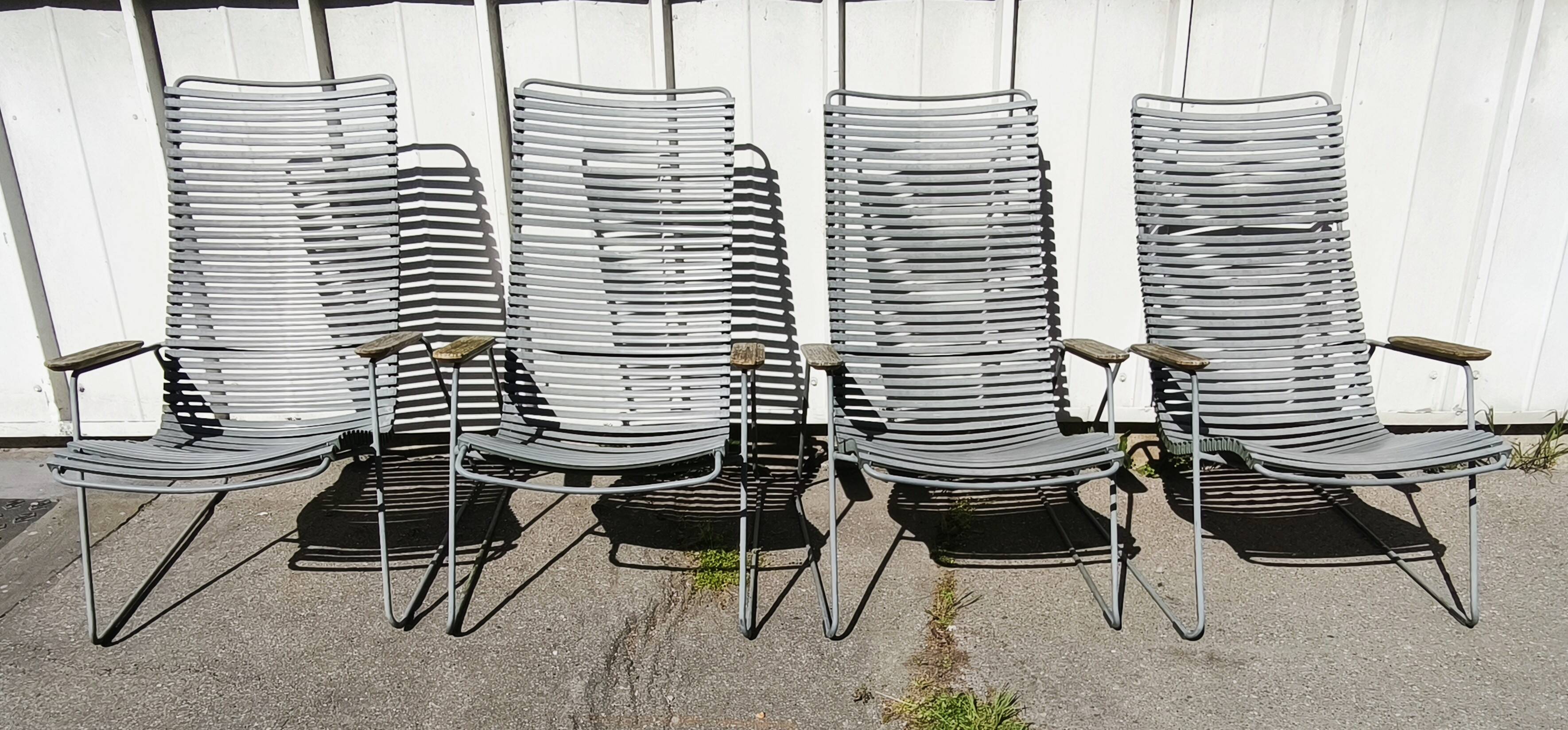 Set of 4 Lounge Chairs Click System