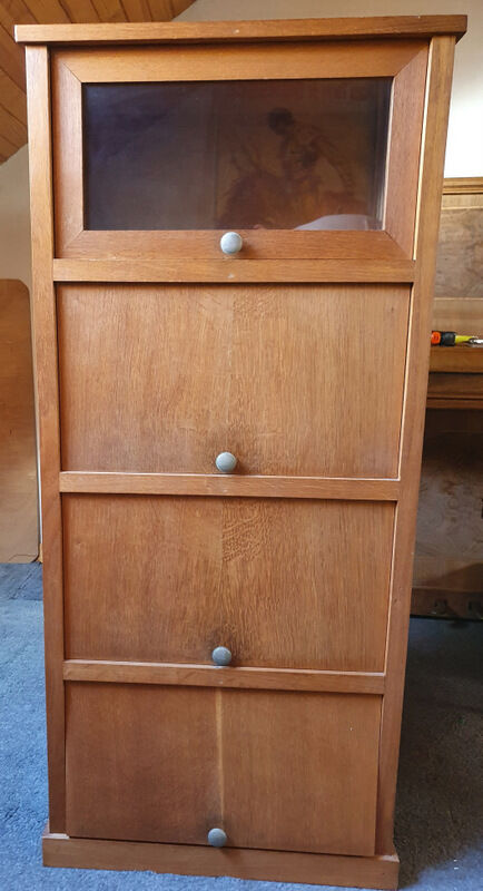 Vintage binder with 4 sliding doors