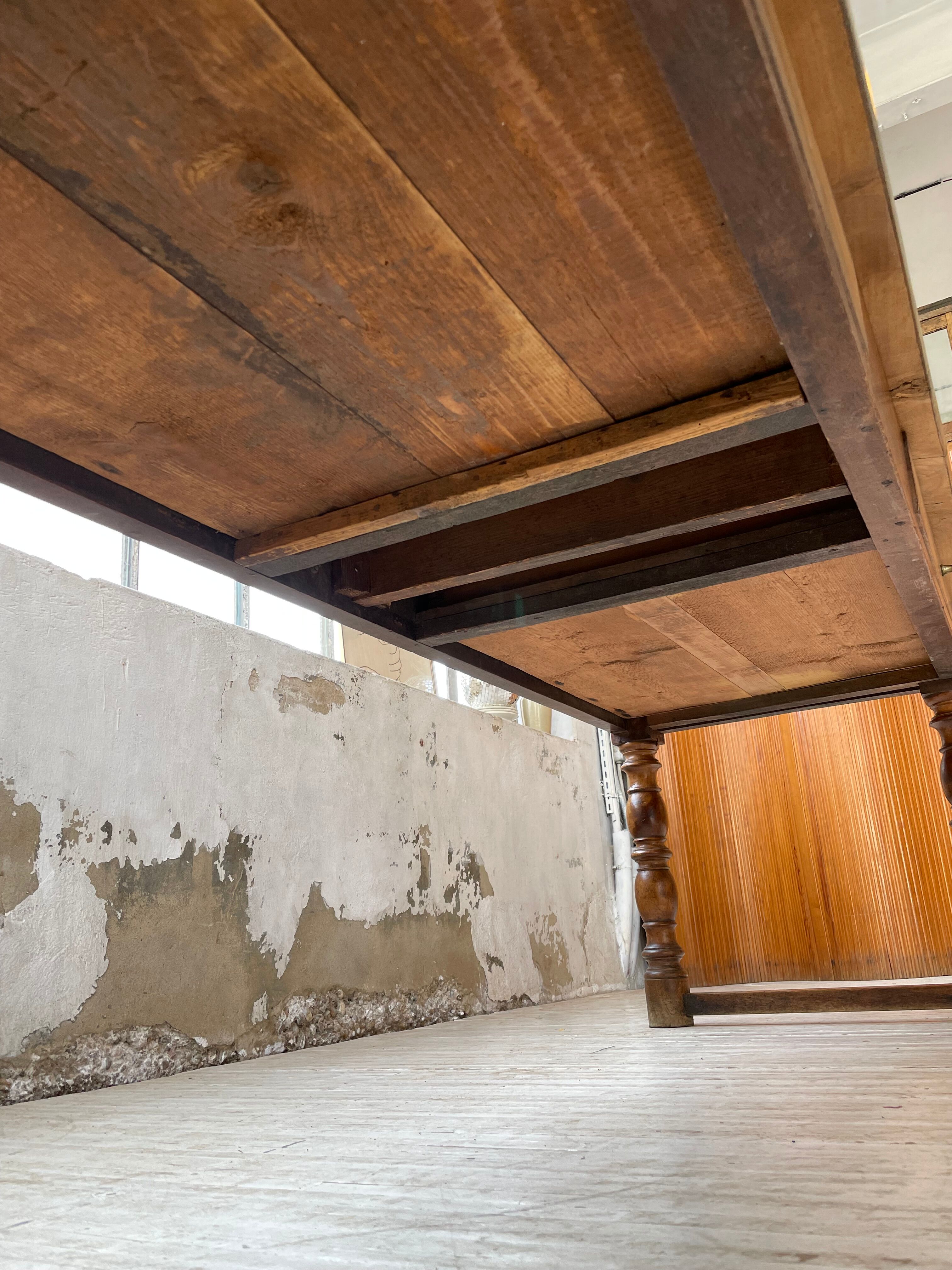 Table of draper firm walnut 260cm