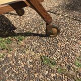 Serving table