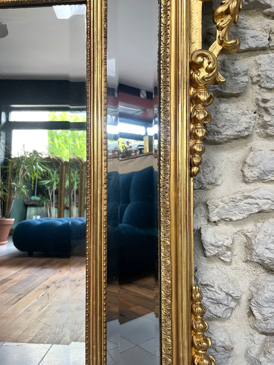 Antique mirror with closed frames, 123/100cm, gilded with gold leaf, mercury.