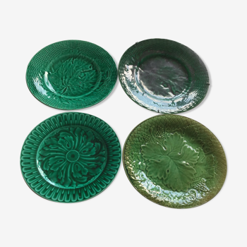 4 assiettes en barbotine verte