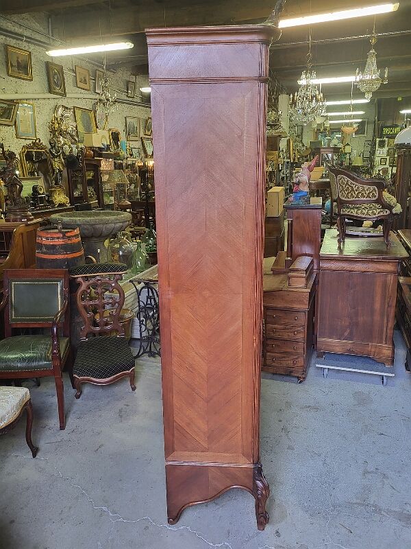 Bookcase Louis XV rocaille 2 walnut doors