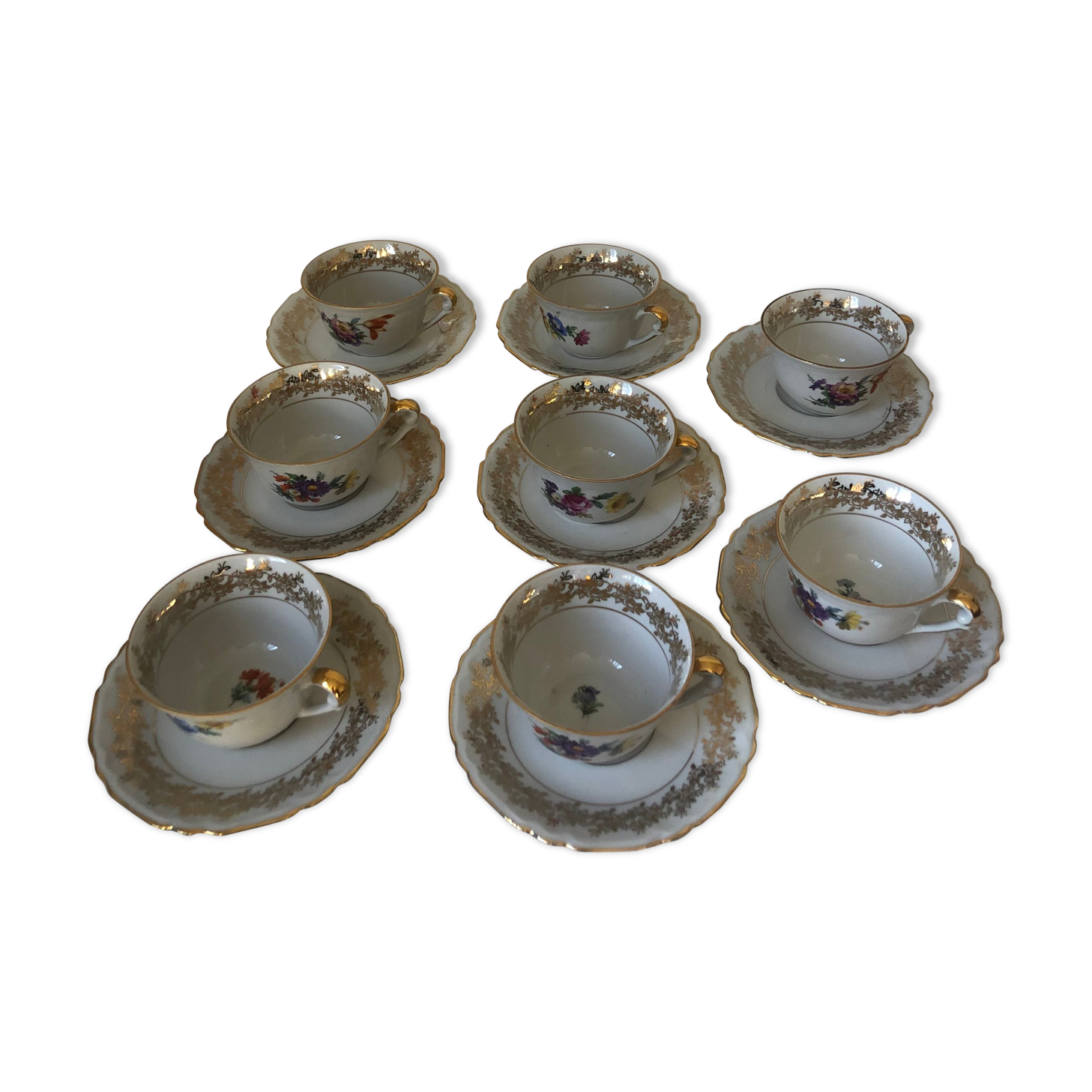 8 coffee cups in 60s floral porcelain