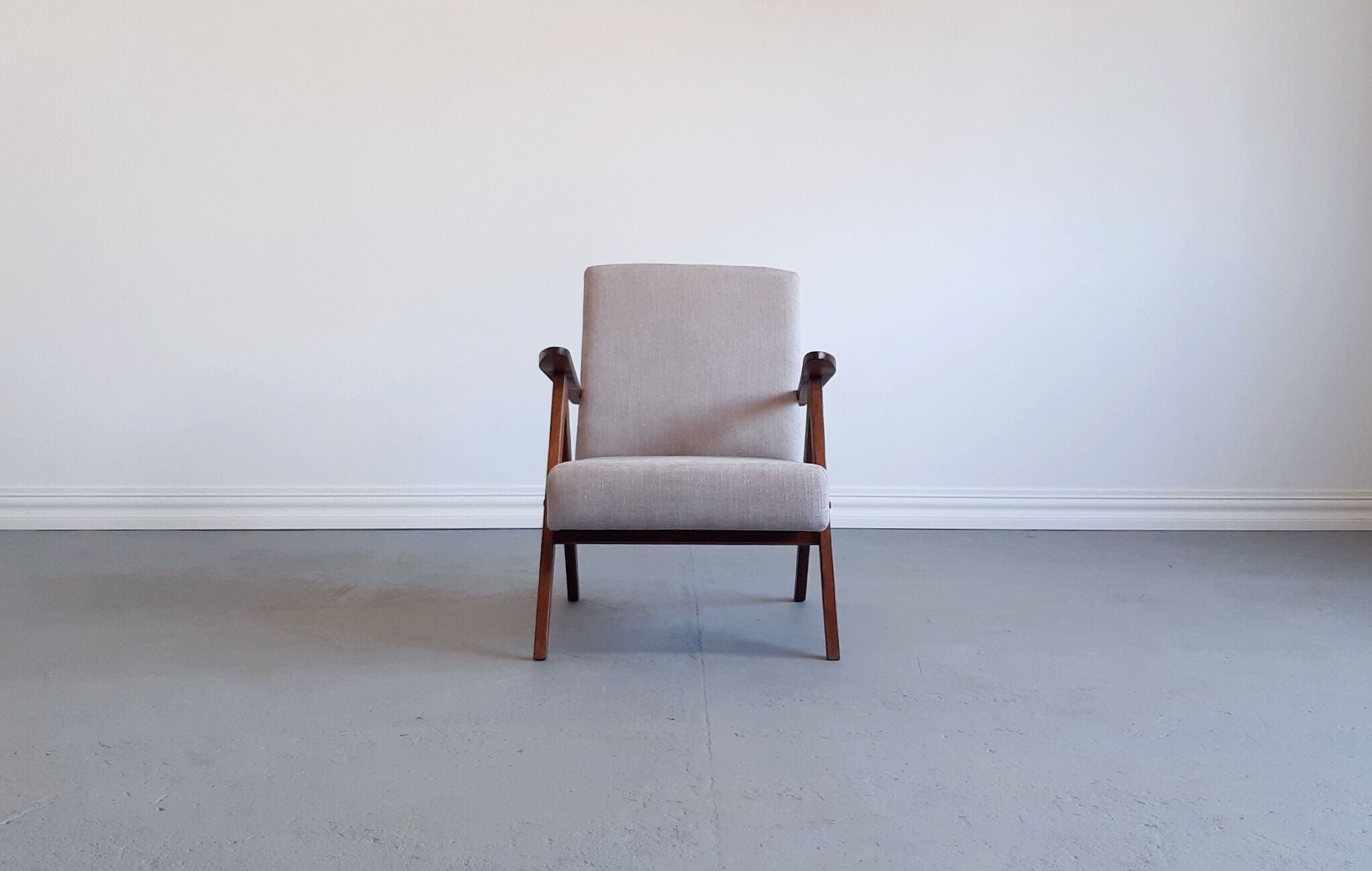 Armchair model B 310 Var, 1960