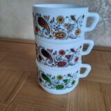 3 vintage cups
