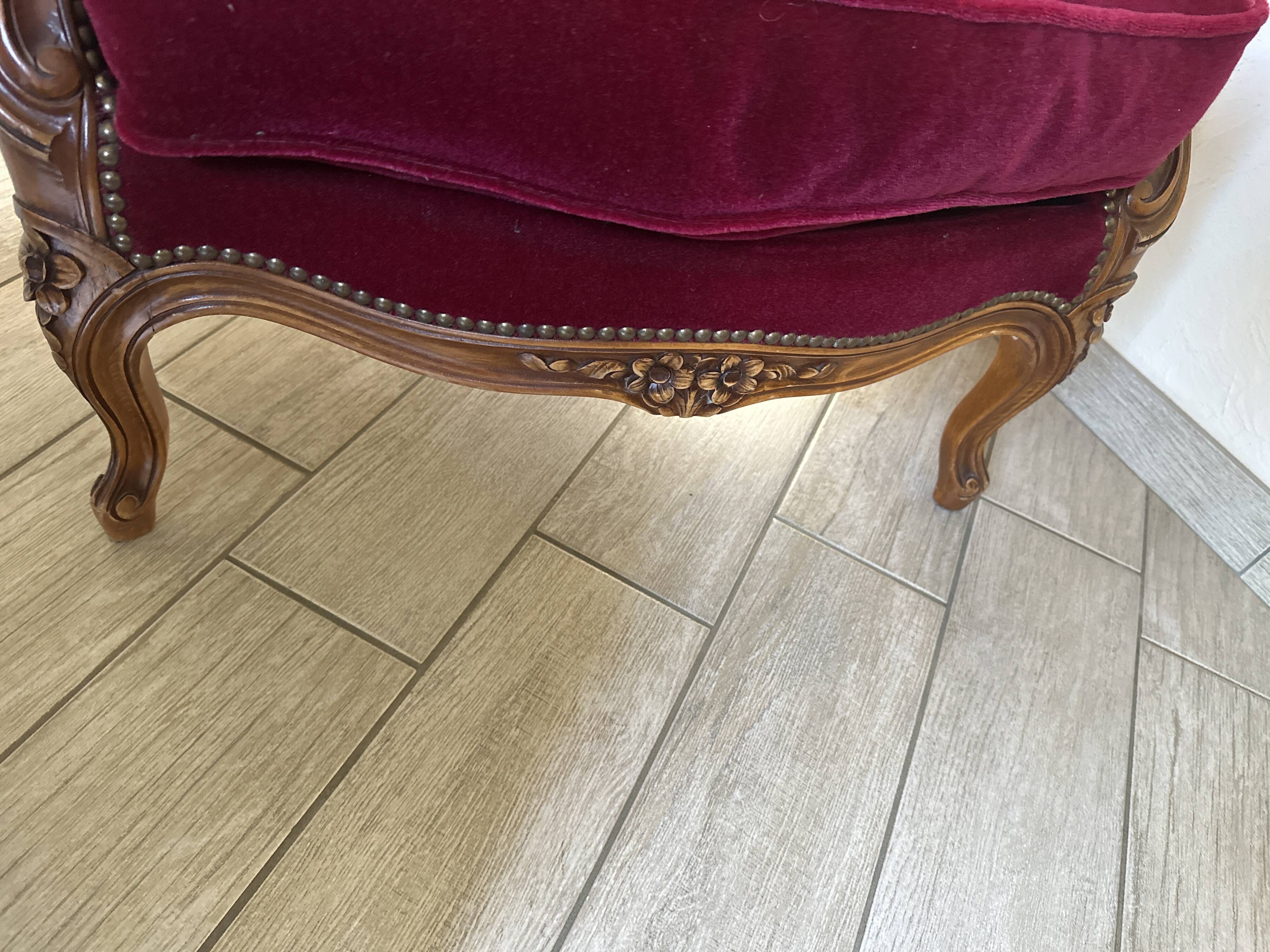 Bergère Gondole armchair in Louis XV style – Bordeaux / Red Velvet