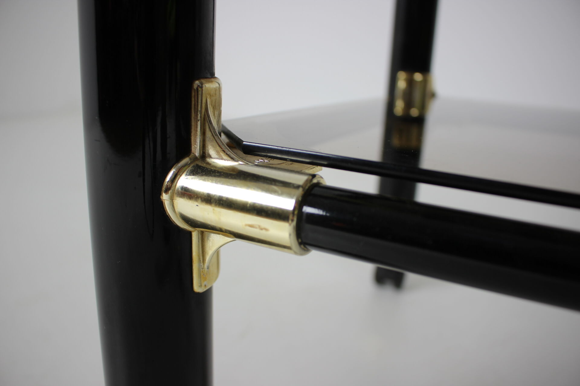 Mid-century small glass table, Vet For, Italy.