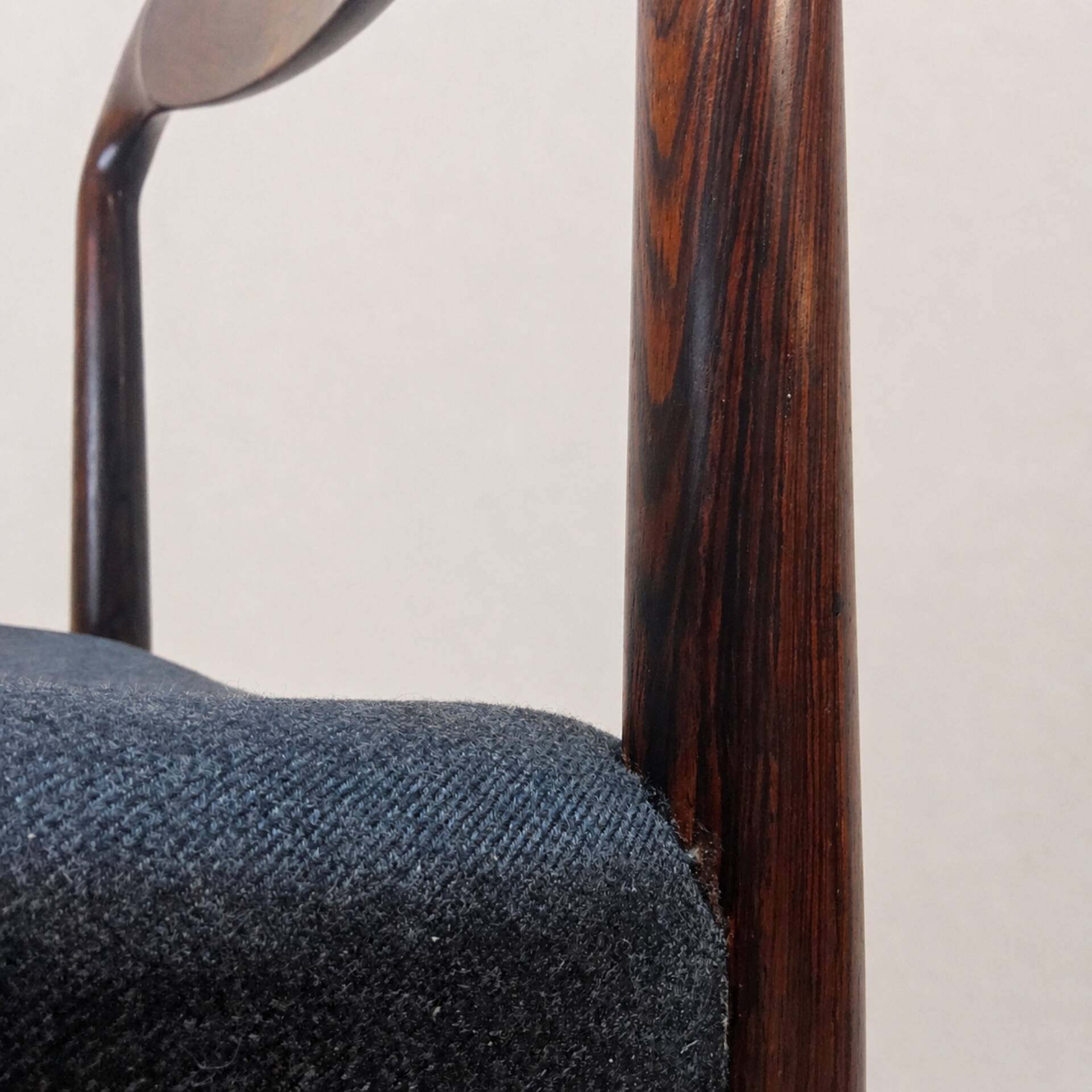 3x Vintage Danish Dyrlund chairs rosewood reupholstered / Scandinavian