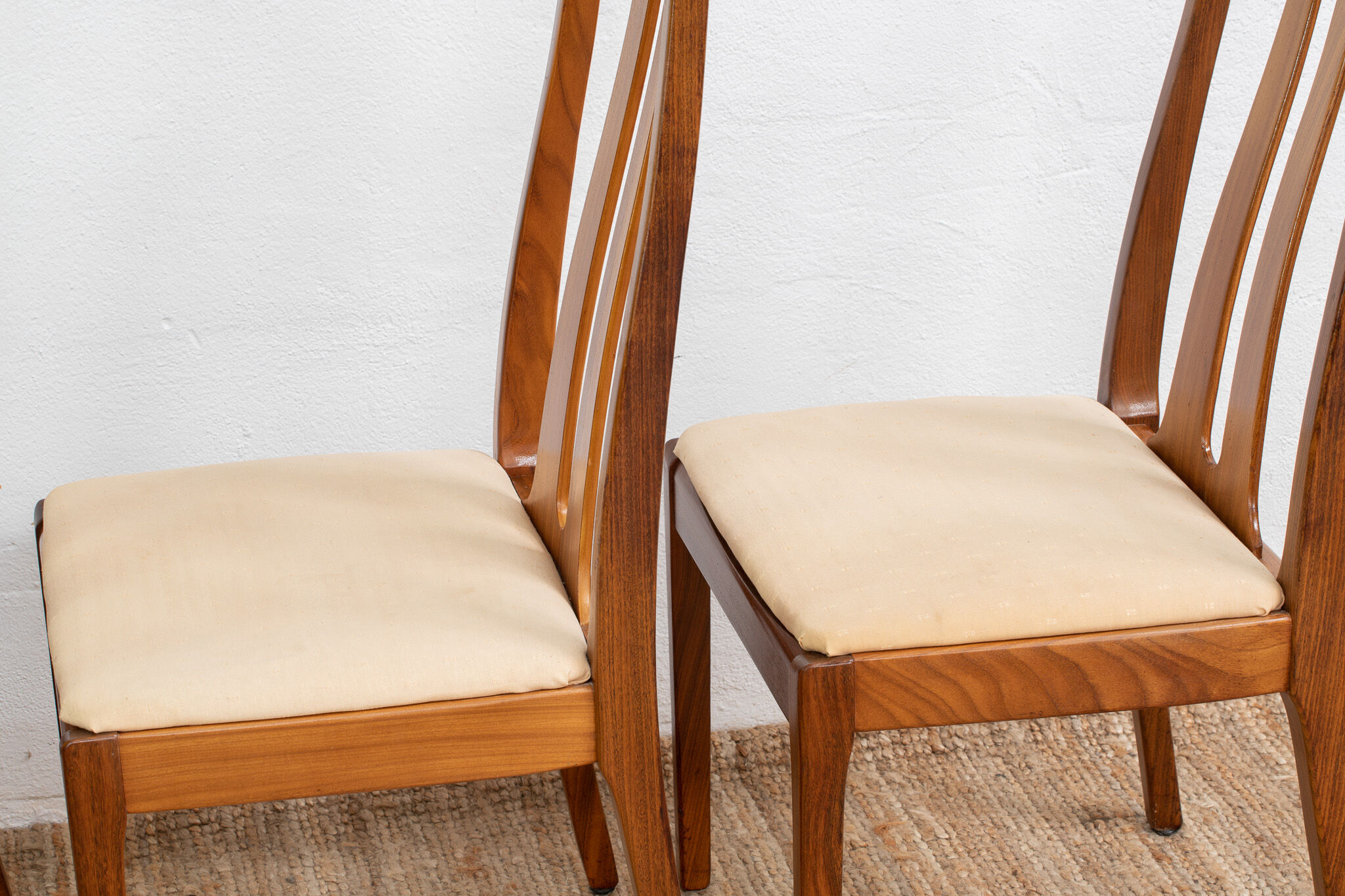 Vintage scandinavian chair series – 47 cm
