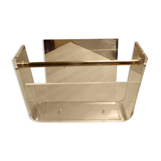 Plexiglas magazine rack