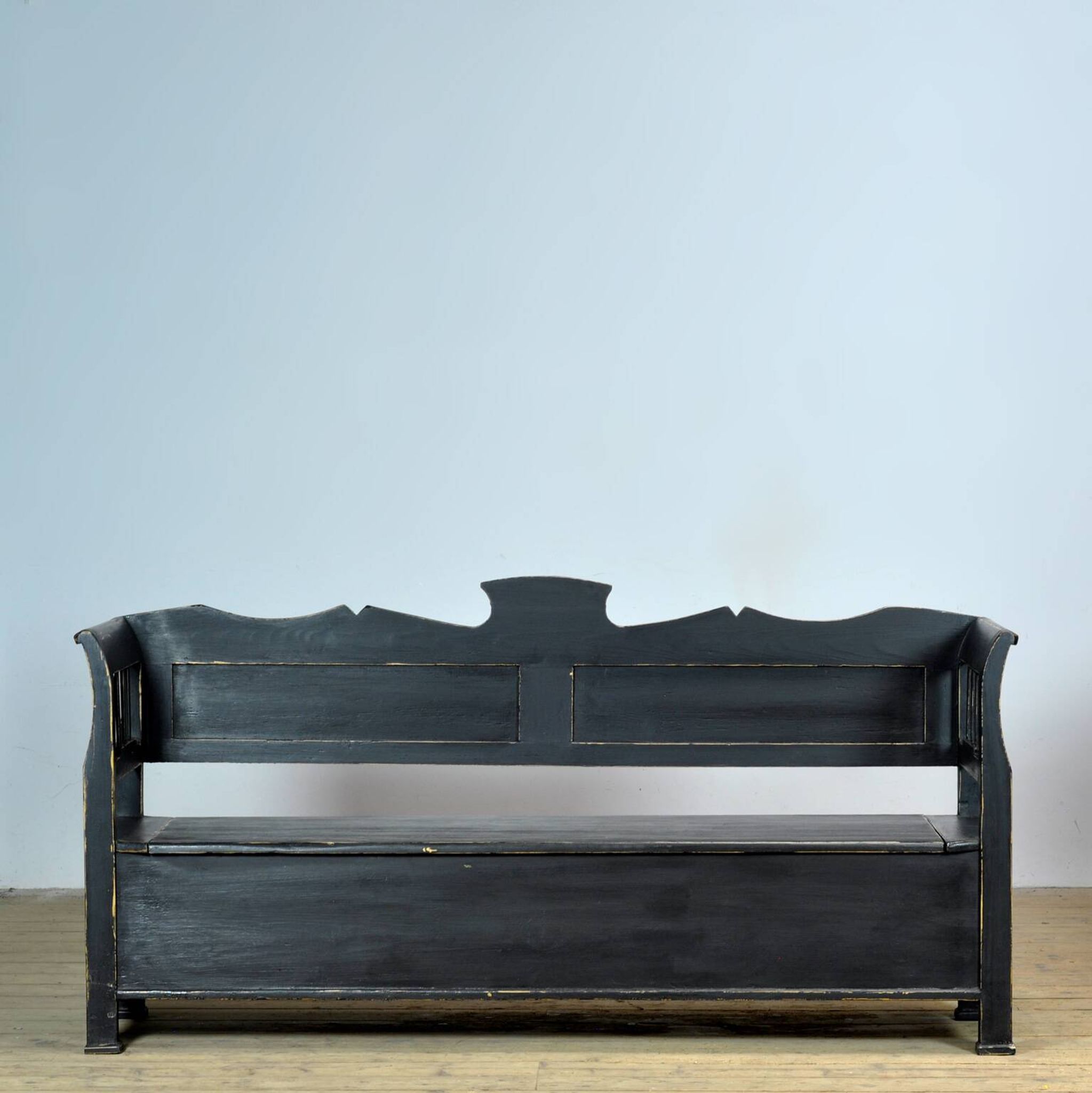 Antique pine drop-top bench, 1900s