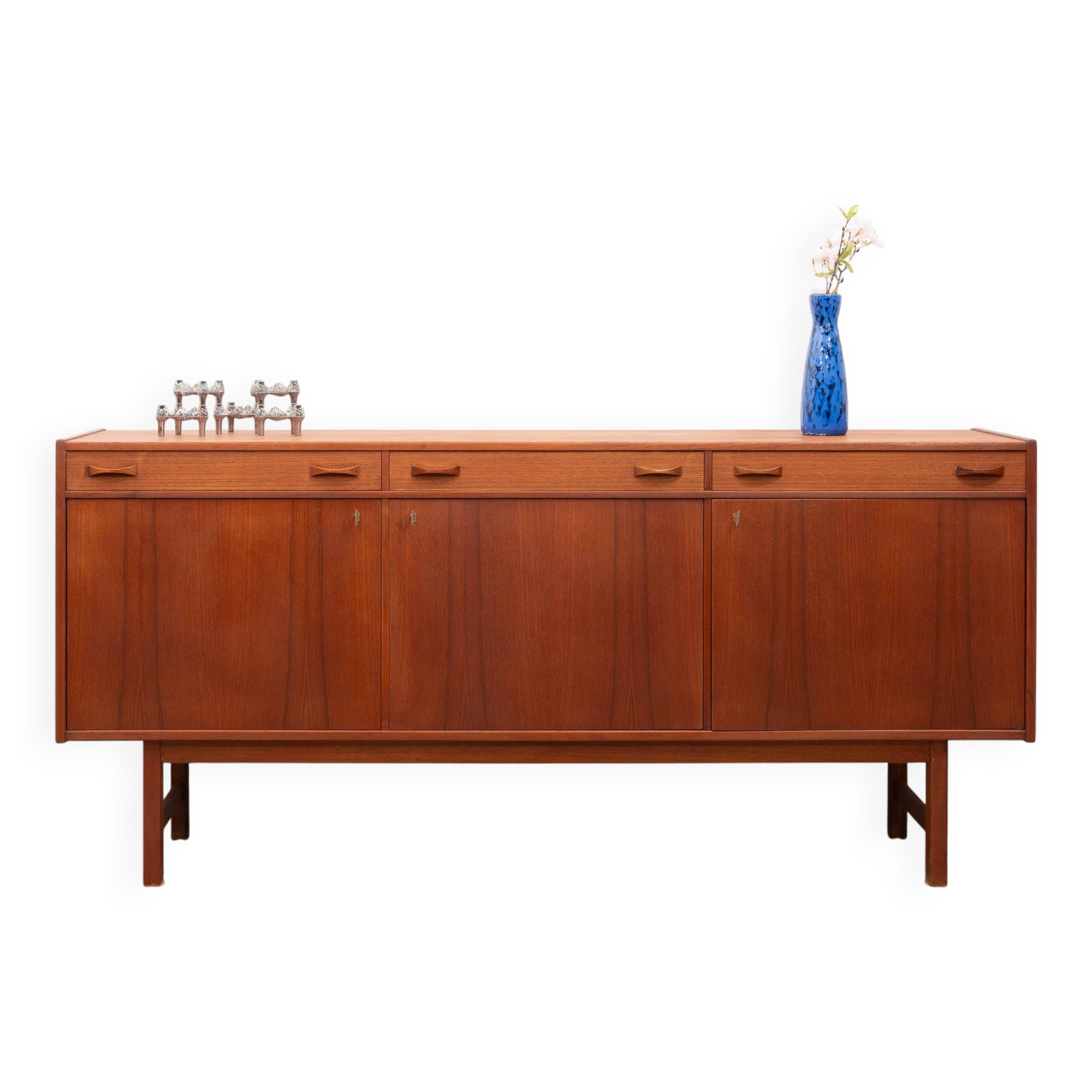 1960s teak sideboard. Manufacturer: Ulferts, Tibro Sweden, restored