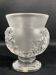 Vase sur piedouche décor feuillagé signé lalique saint-cloud paire possible