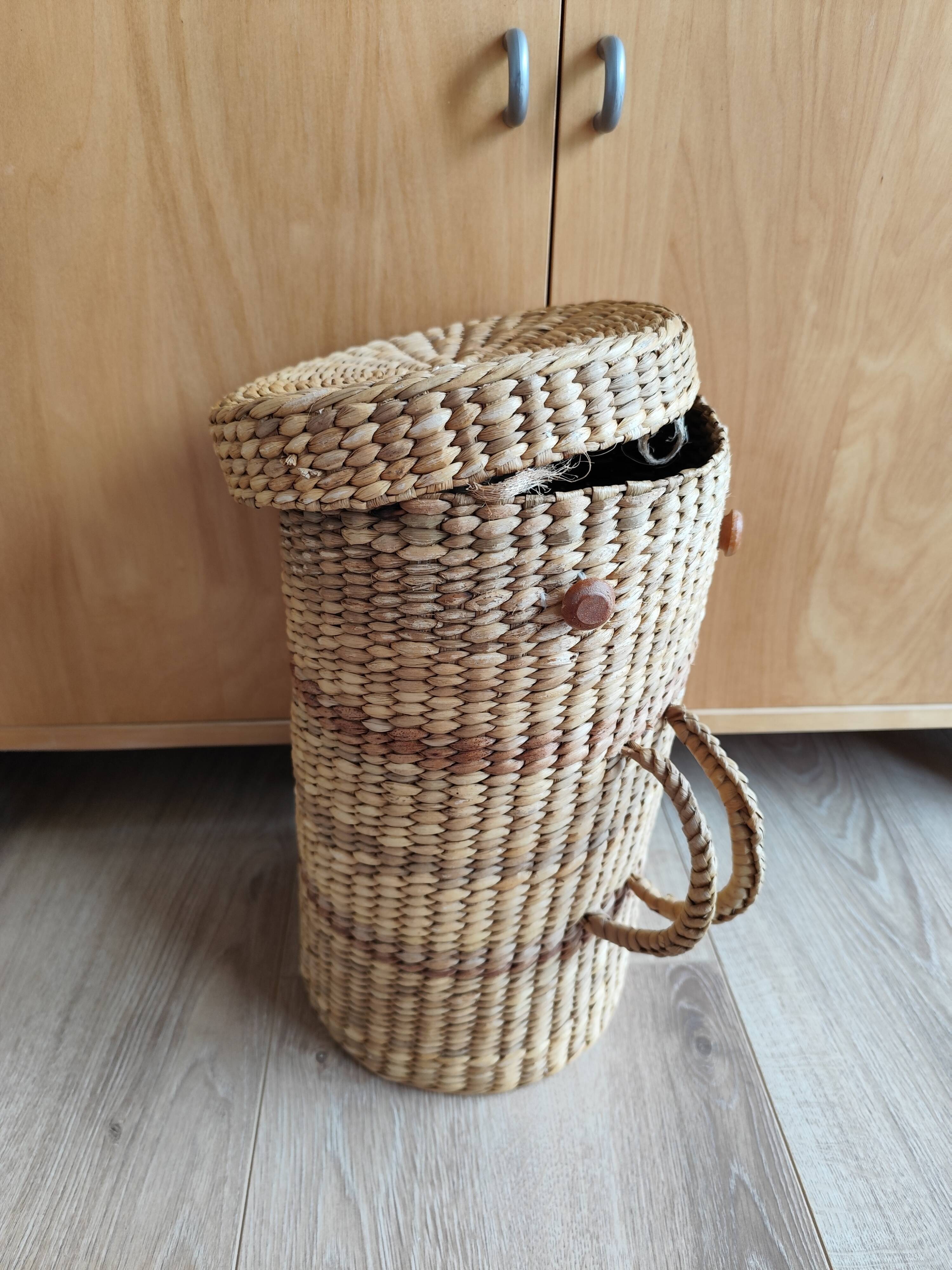 Vintage raffia wicker basket bowling bag