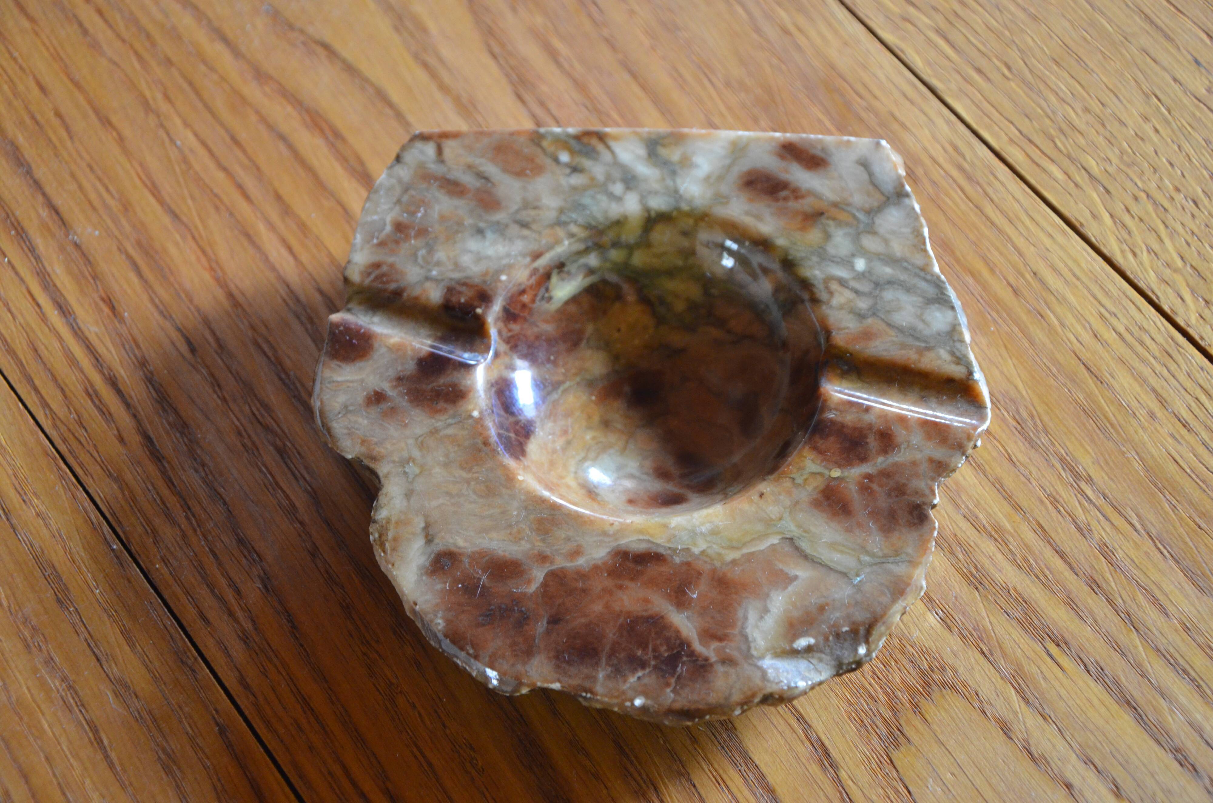 Green and brown alabaster ashtray