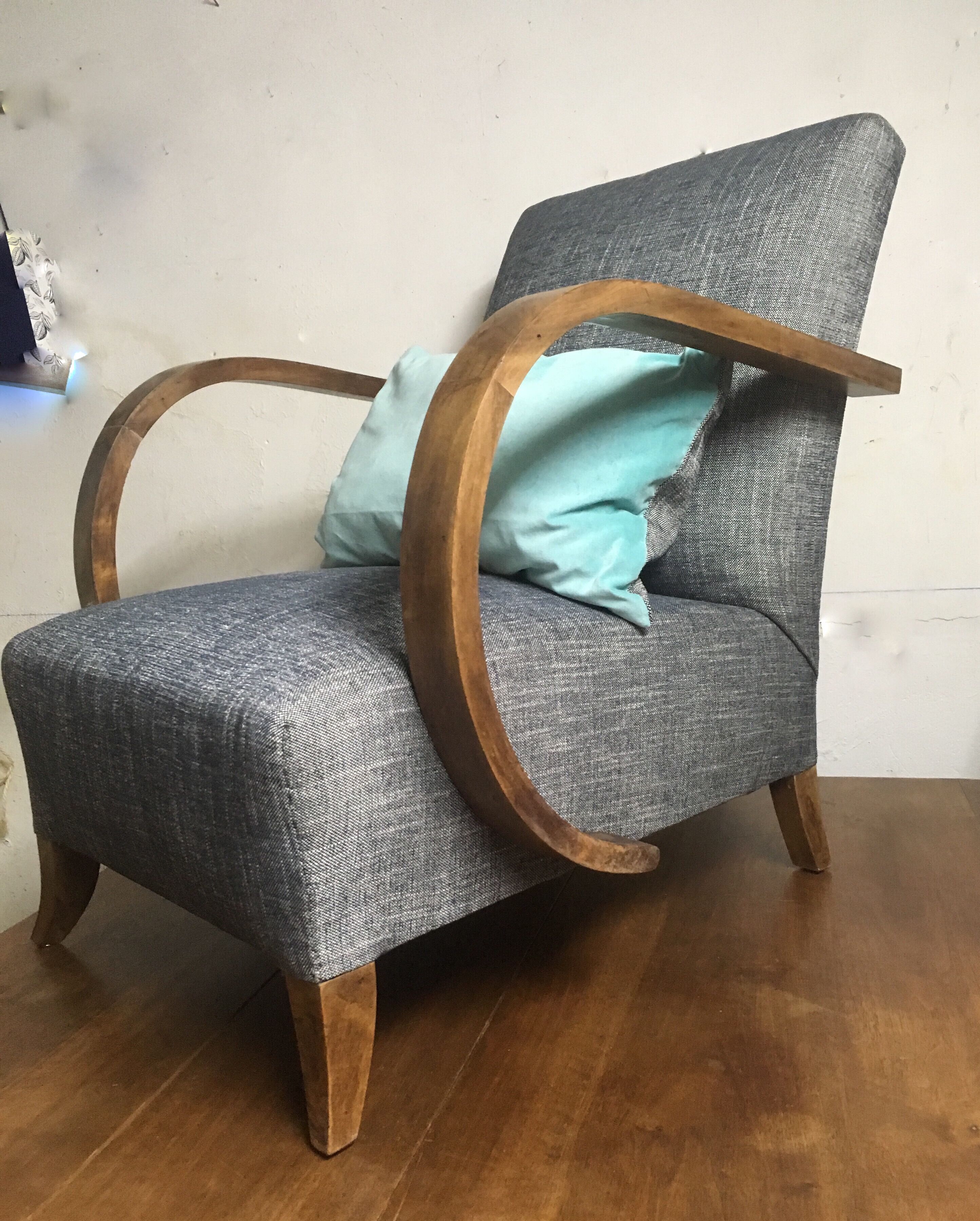 Armchair vintage designer Jindrich halabala 1939