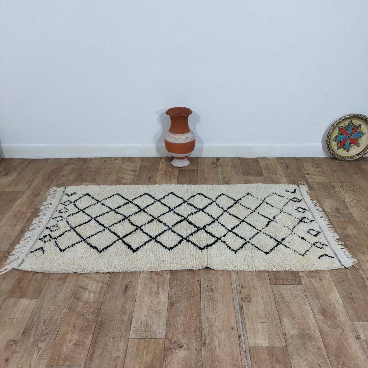 Handmade Moroccan Berber rug 185 x 94 cm