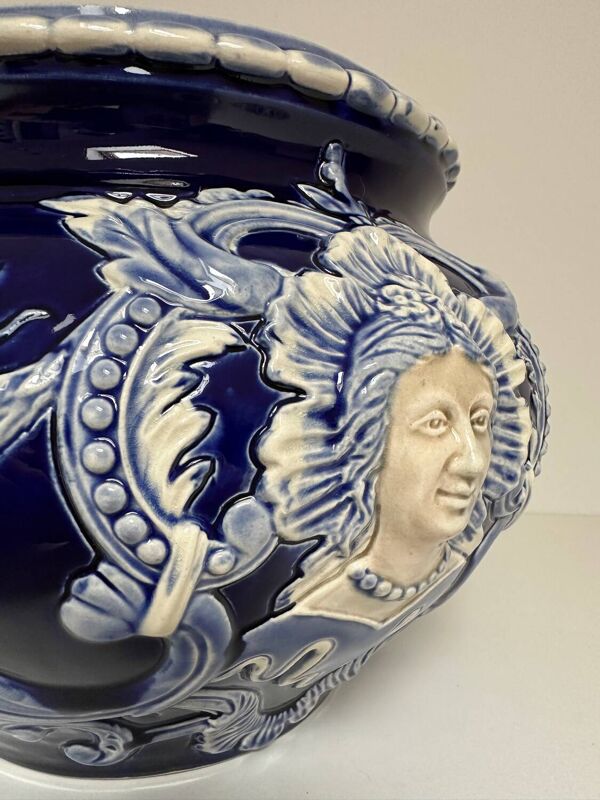 Vase - Cache pot en faïence baroque de Saint Clément, XIX eme