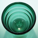 Vase en verre vert signé