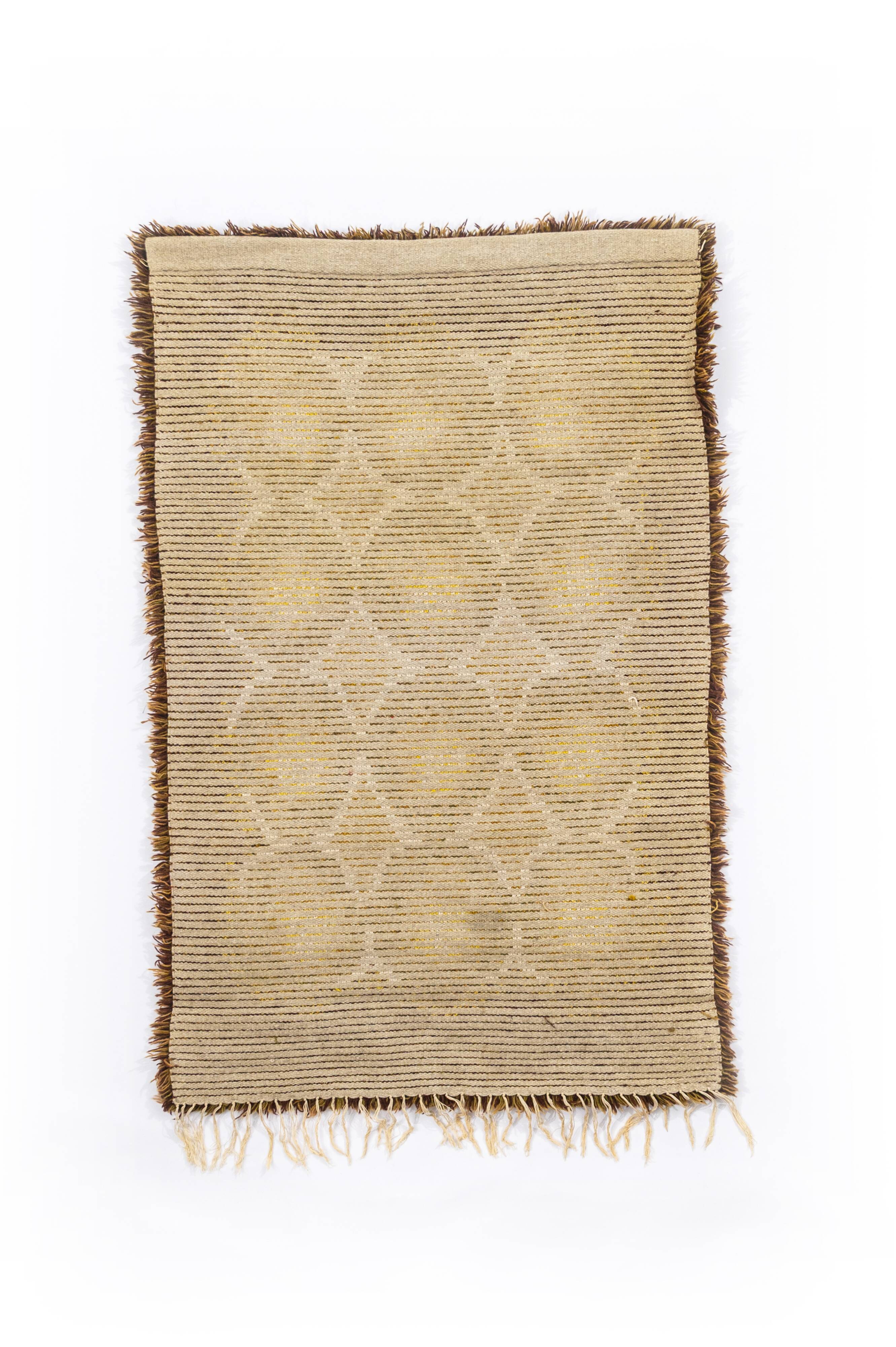 Scandinavian 20th century modern long pile (ryijy) rug by Laila Seppä. 154/