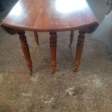 Six-legged round table in cherry wood from the late 19th century