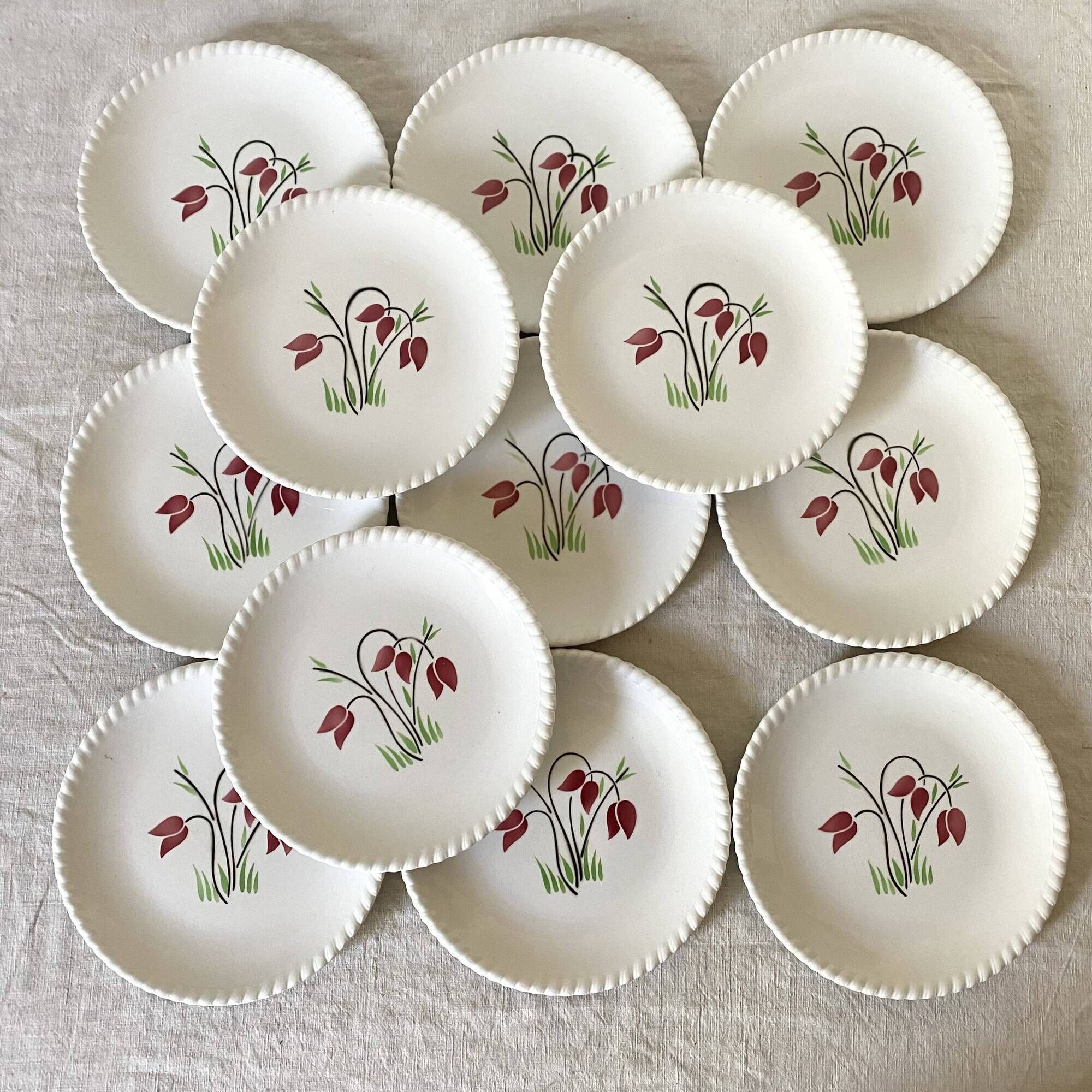 Porcelain dessert plates, Luneville Badonviller, tulip decor