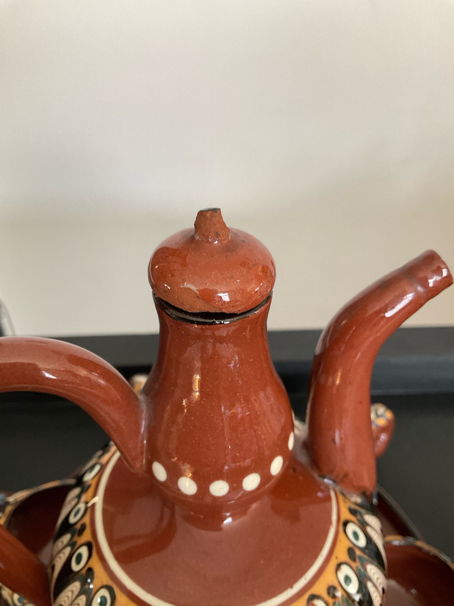 Service à liqueur vintage en terre cuite émaillée