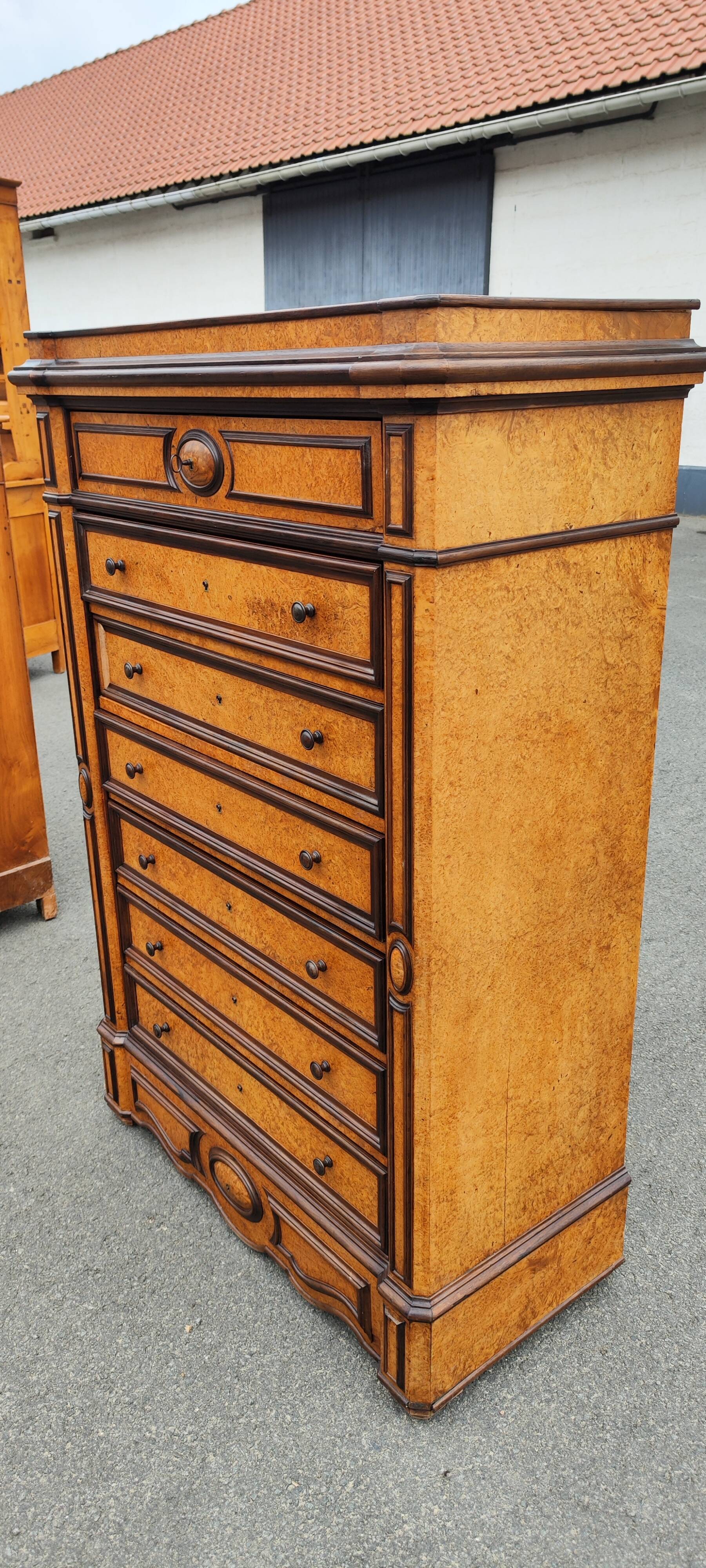 Old weekly organizer in elm burl 8 drawers
