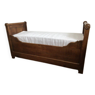 Empire style alcove bed