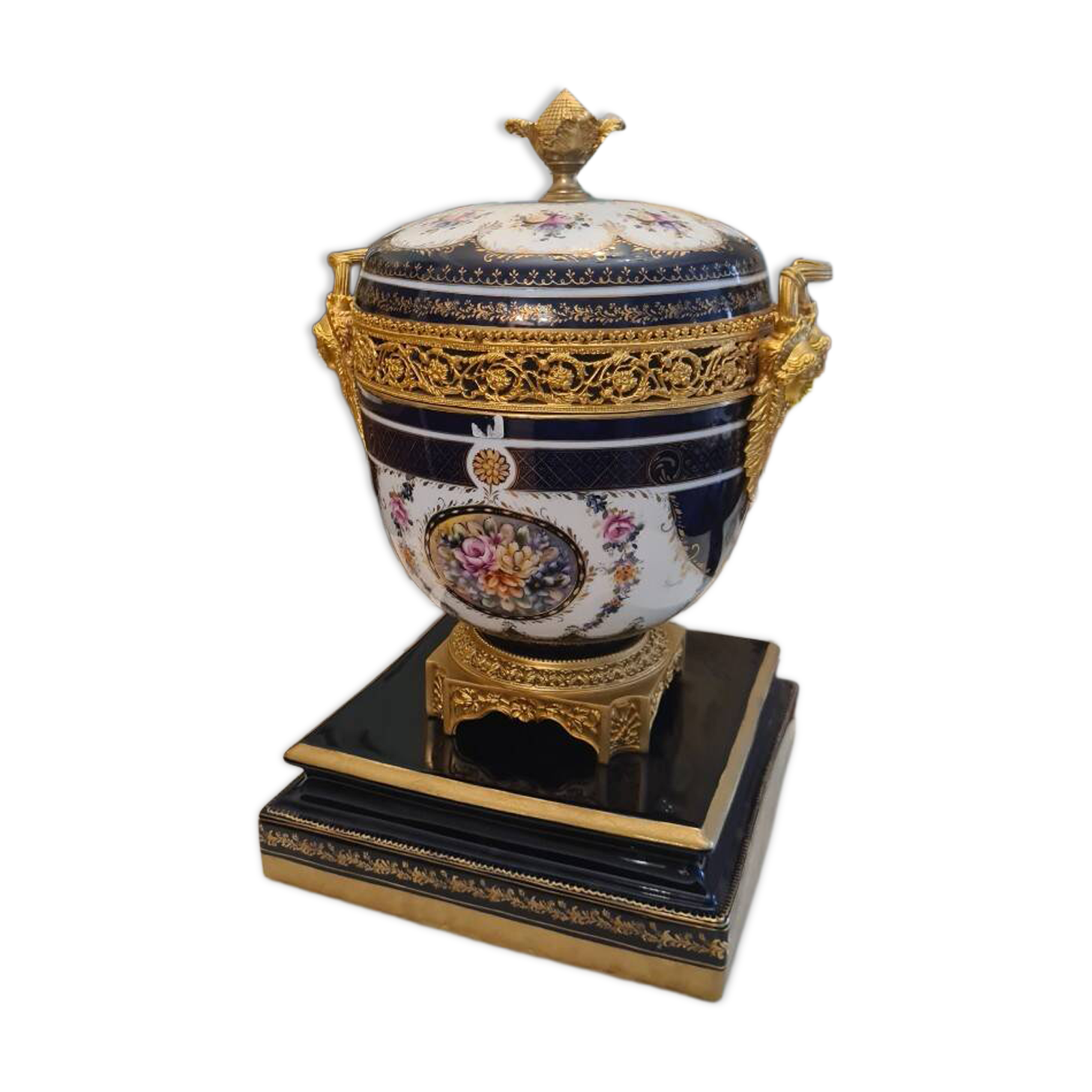 BURNED PORCELAIN FRAGRANCE