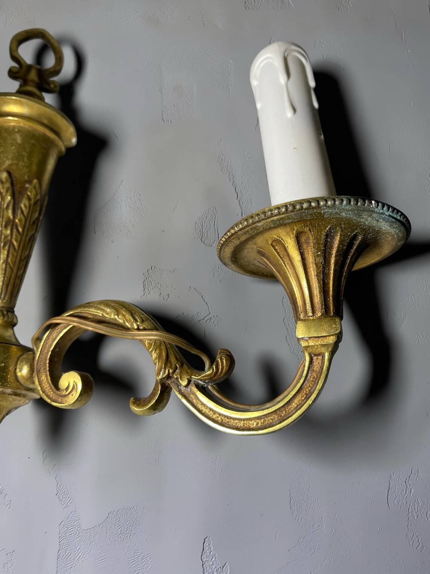 Pair of vintage gold wall sconces – Louis XVI style – 2 arms of