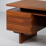 Two-way desk
