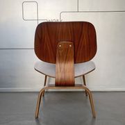 LCW LOUNGE CHAIR WOOD WALNUT BY CHARLES & RAY EAMES EVANS / HERMAN MILLER 1948-49