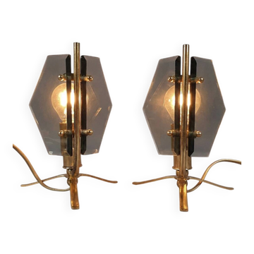 Pair of Fontana Arte table lamps designed by Gino Paroldo, brass and smoked glass, 1960.