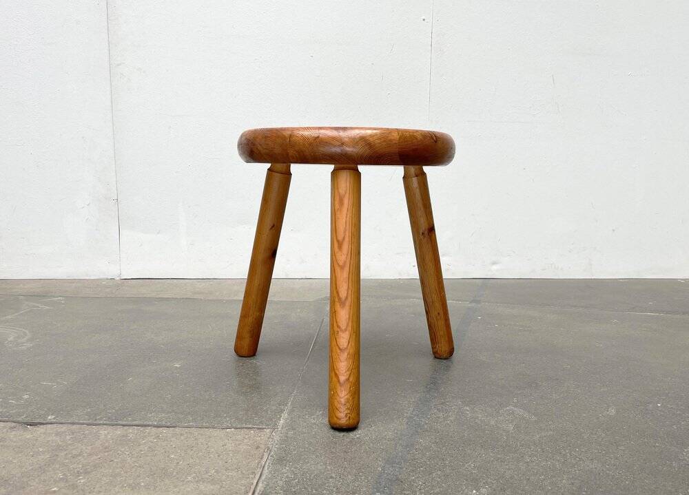 Mid-century pine sauna stool by Bertel Gardberg for Artek, 1950s.