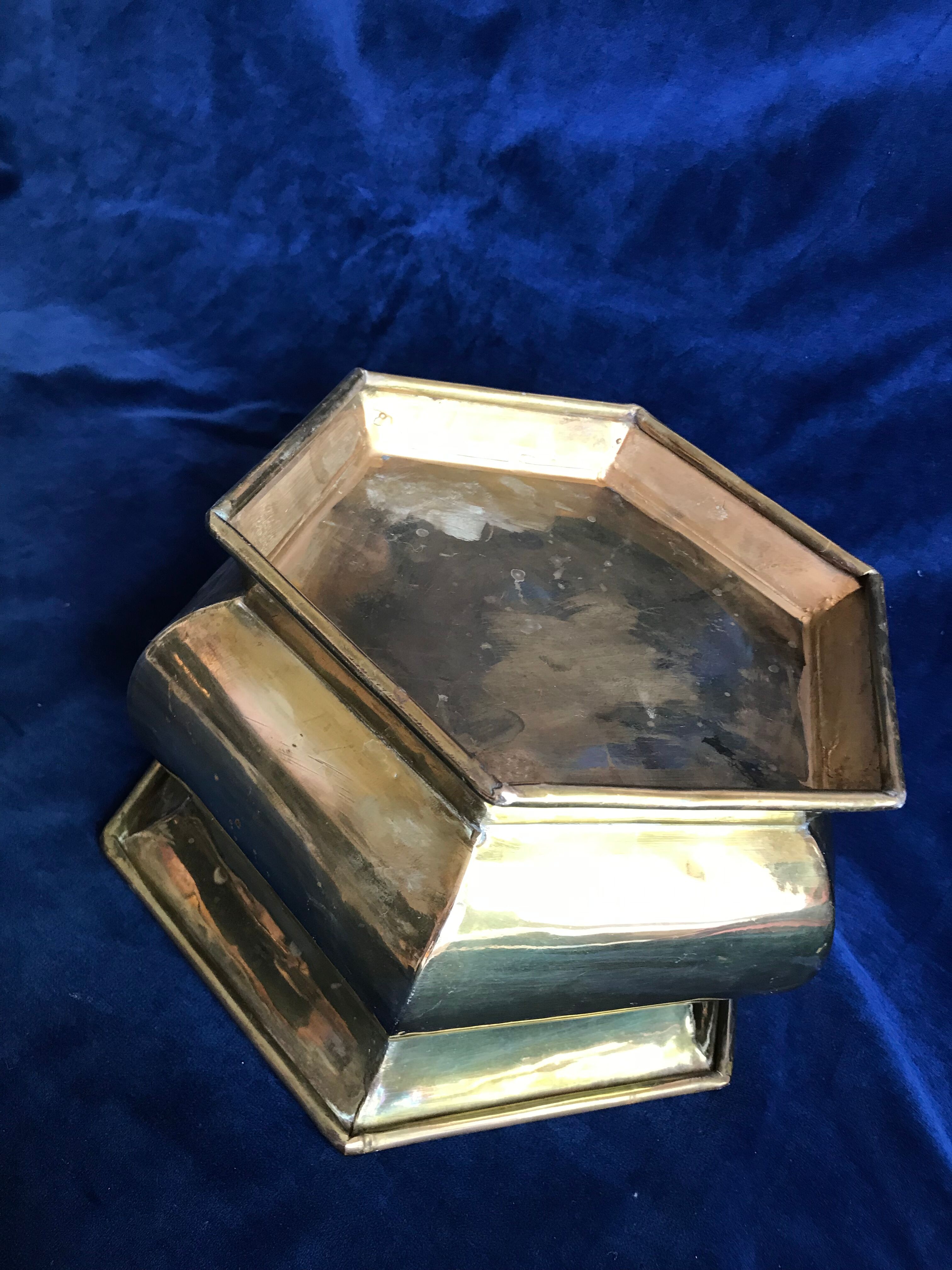 Brass pot cache